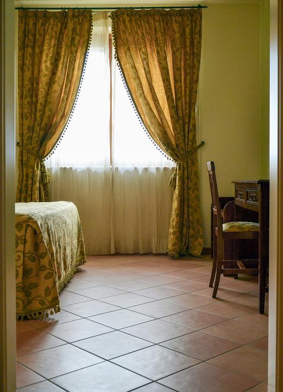 Villa Luigi Hotel & Restaurant Nuova Gestione Villa Rosa Di Martinsicuro Kamer foto