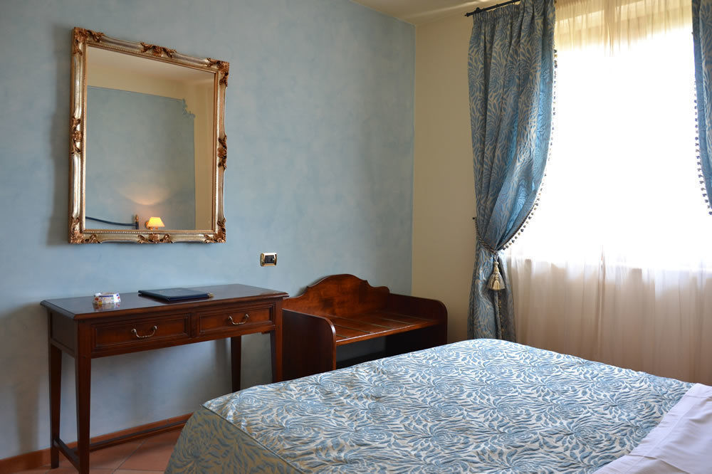 Villa Luigi Hotel & Restaurant Nuova Gestione Villa Rosa Di Martinsicuro Buitenkant foto