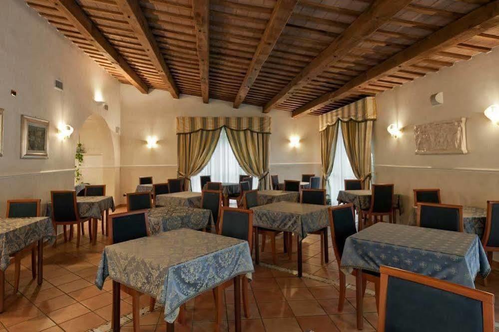 Villa Luigi Hotel & Restaurant Nuova Gestione Villa Rosa Di Martinsicuro Buitenkant foto